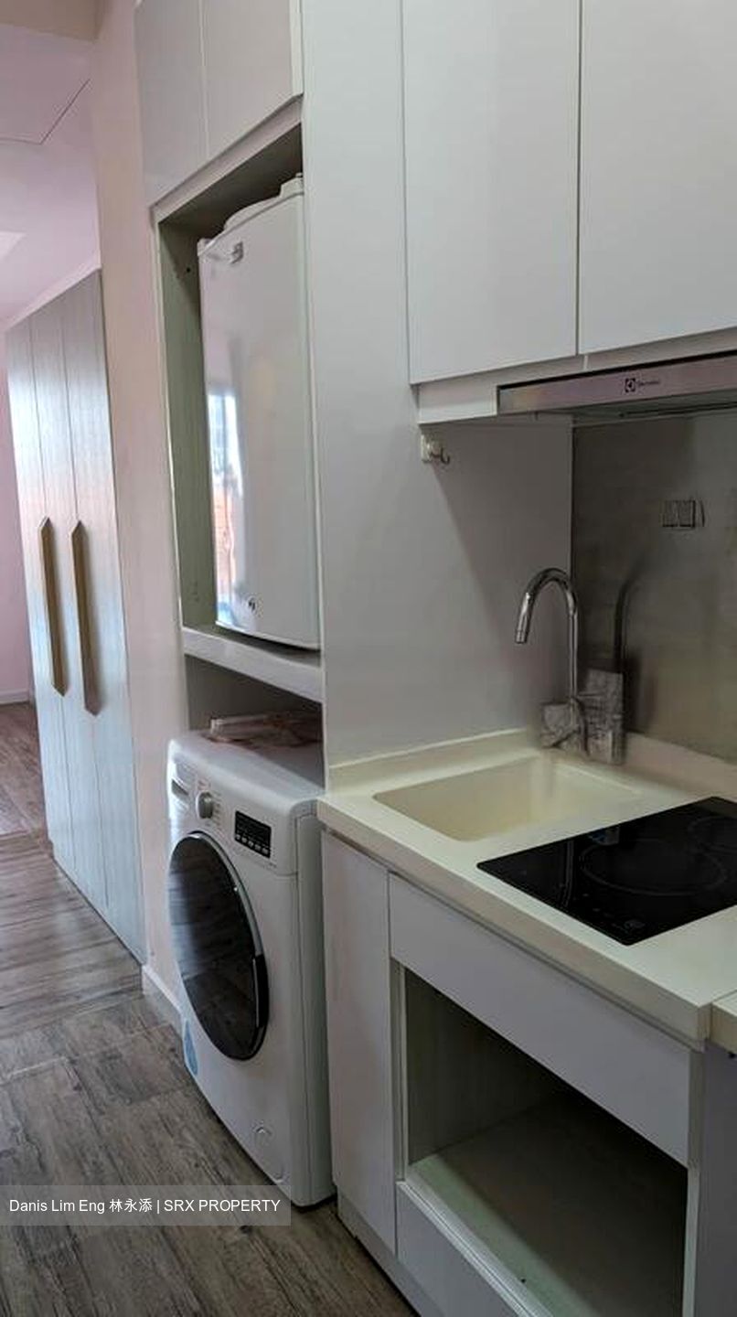 # 1 Loft (D14), Apartment #579180421